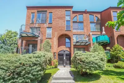 Situé dans le secteur recherché d’Ahuntsic-Cartierville à Montréal, condo de 2 chambres, 2 salles de...