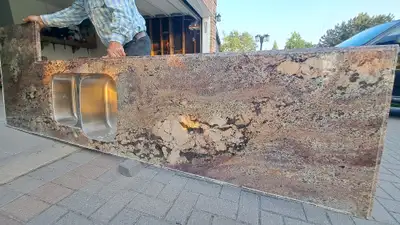 Selling our granit countertops. They are in good condition. Will need a truck to pick up. Very uniqu...