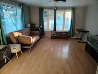 2 Beds 1 Bath House for Rent