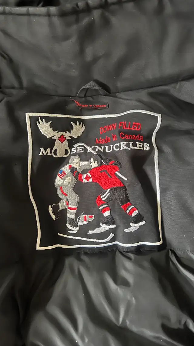 Mooseknuckles Men’s Coat in Men's in Peterborough - Image 5