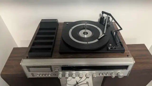 Yorx Stereo System in Stereo Systems & Home Theatre in Calgary - Image 4
