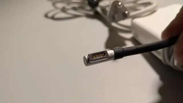 Apple MagSafe Power Adapters in Laptop Accessories in Ottawa - Image 7