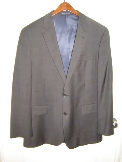 Men's Sports Jacket - As New, View more