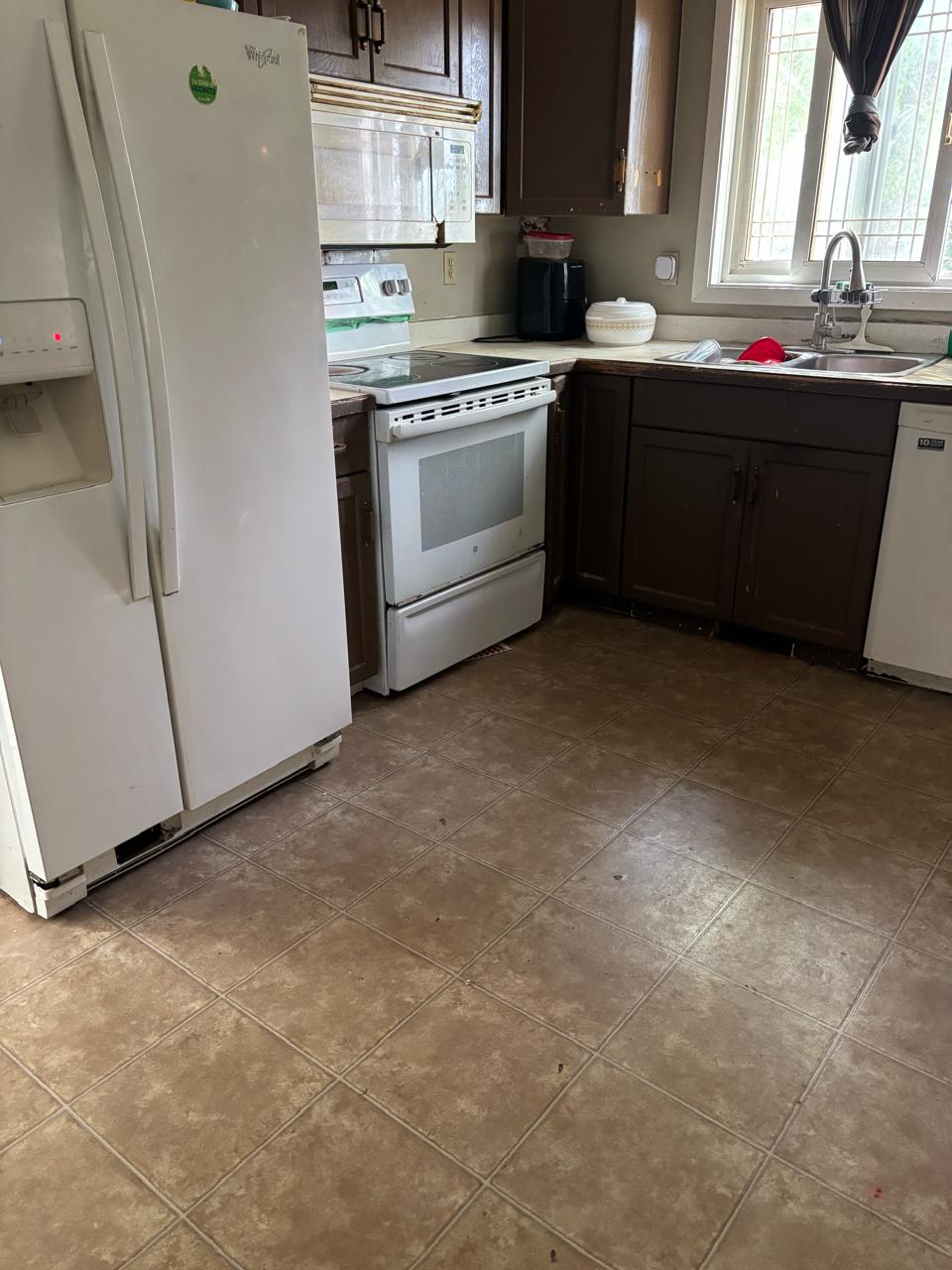 5 BEDROOM HOUSE FOR RENT IN PRAIRIE ROSE 4