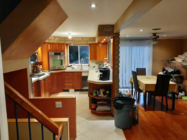 Room for rent in old Barrhaven for August 1. in Room Rentals & Roommates in Ottawa - Image 2