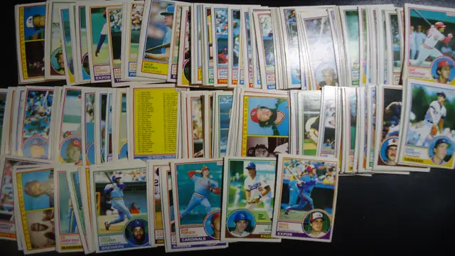 1983 opc baseball card near set  388 out of 396 in Arts & Collectibles in Gatineau - Image 3