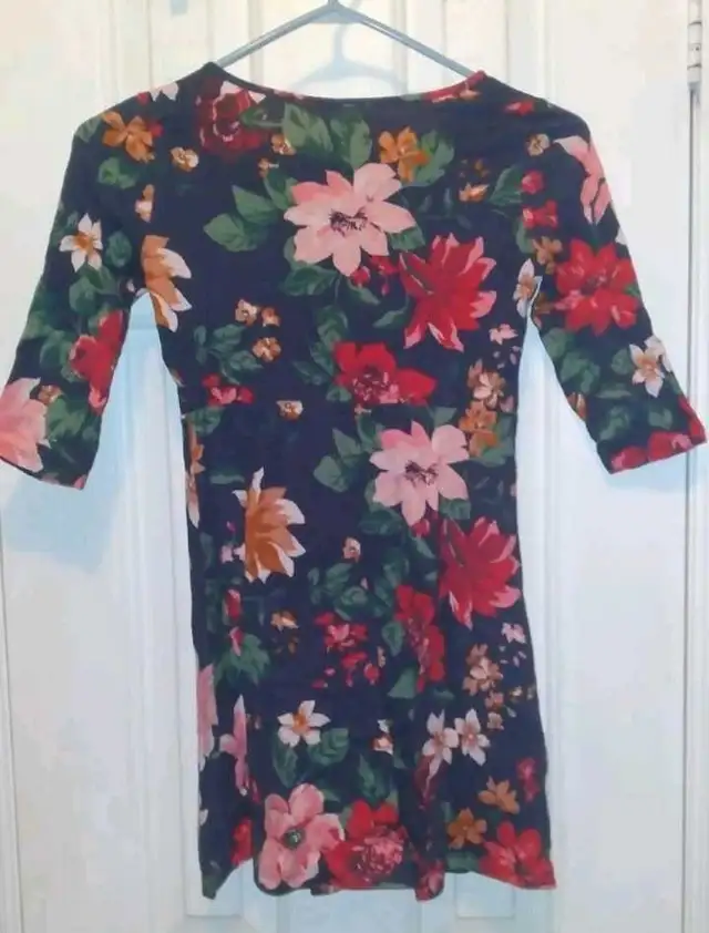 Old Navy Girl's dress size 8 in Kids & Youth in Oshawa / Durham Region - Image 3