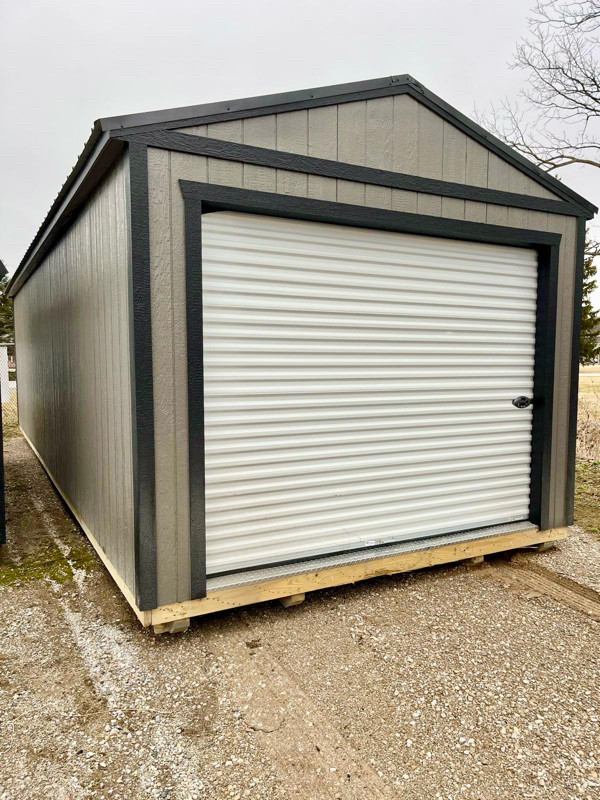 12x32 Garage For Sale! in Outdoor Tools & Storage in London - Image 2