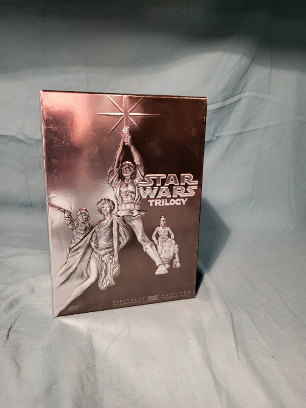 Coffret dvd la guerre des étoiles, star wars 4,5,6 dans CD, DVD et Blu-ray  à Laval/Rive Nord - Image 2