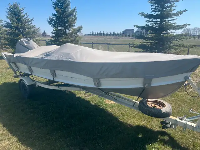 16’ fishing boat  in Powerboats & Motorboats in Saskatoon - Image 3