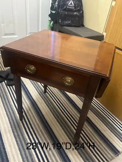 Coffee table with drop leaf for extension, View more