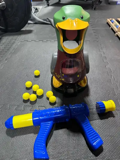 Get ready for some quacking good fun with this used duck shooting game, perfect for kids and the you...