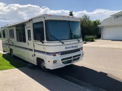 1996 Gulf Stream Sun Sport 33 feet. Class A Motorhome. Ford 460 ci with air conditioning and Generat...