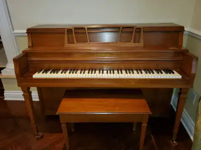 Piano Droit de marque Archambault  avec banc., View more