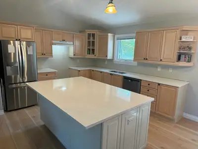 Kitchen Contractors || Quartz Countertops at Factory Price , View more