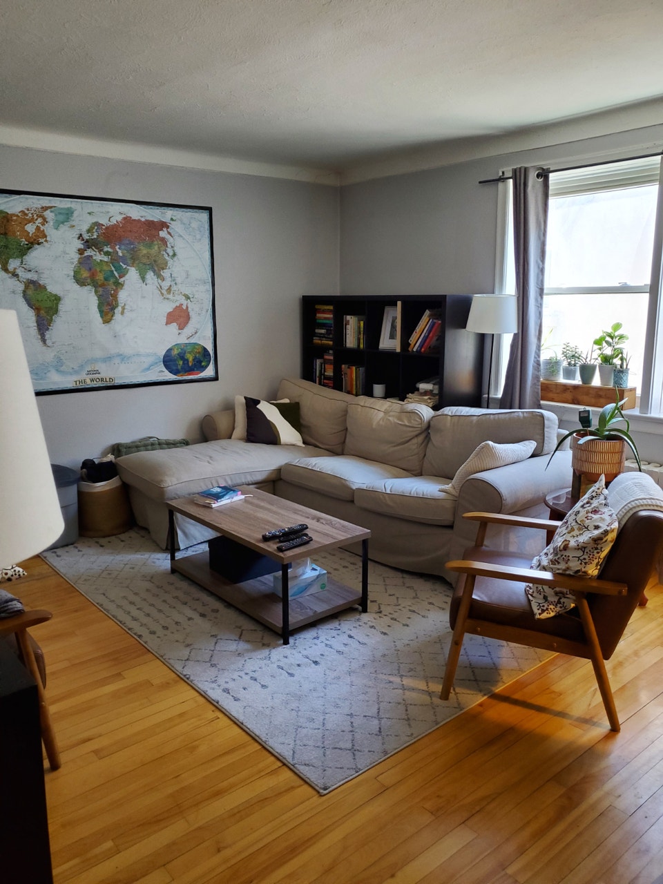 Large 1 Bedroom in Beechwood Vilage Available November 1st 3
