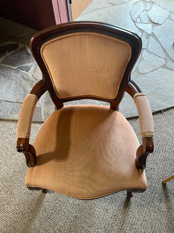 Antique Chair in Chairs & Recliners in Owen Sound