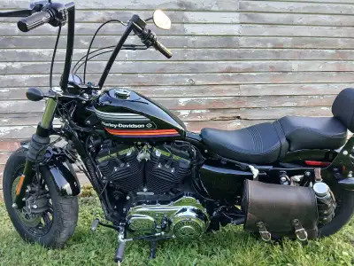 2018 HD 48 special 13,500 klms Mini apes, gaitors, back rest leather side bag and Vance and Hines ex...