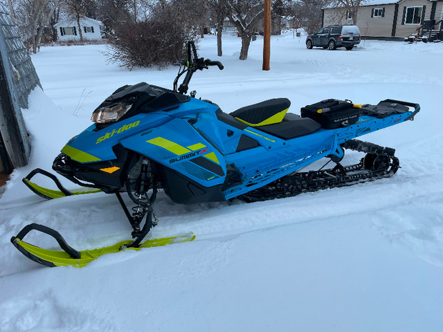 2018 Skidoo Summit X 175” in Snowmobiles in Swift Current
