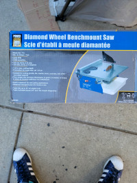 Diamond Wheel Benchmount Saw