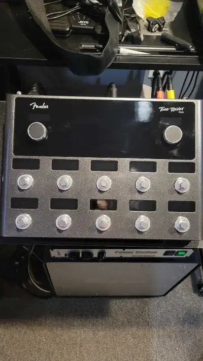 tone master pro with exp Pedal and case, View more