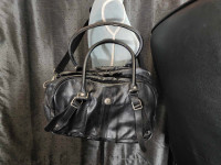 Lululemon Black Medium Sized Hand Bag Purse, Worn Condition