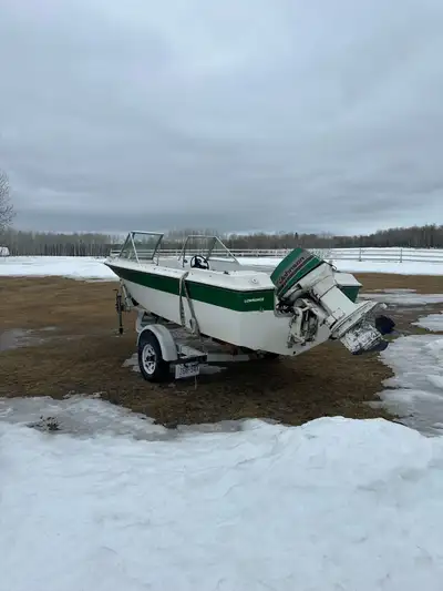16ft roller trailer has a new tire and bearings greased. Boat has a leak. Has a new bildge pump last...