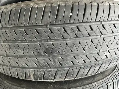 Selling a full set of OEM Honda CR-V 18" Alloy Rims and Tires, removed from a 2019 Honda CR-V. Rims:...