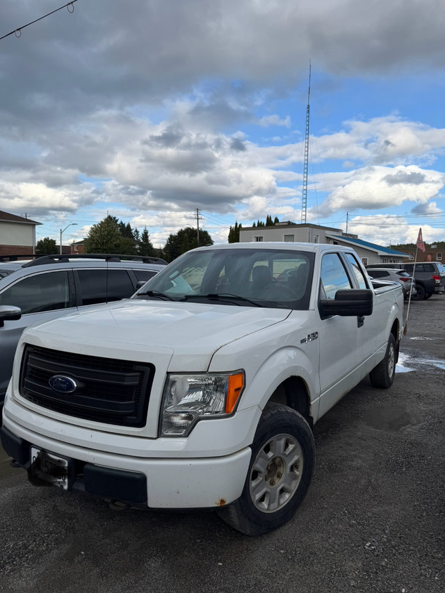 Ford F150 Truck V6 3.6Llow mileage in Cars & Trucks in Sudbury - Image 2