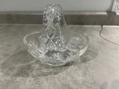 Small Crystal Fruit Bowl - Pinwheel Pattern, View more