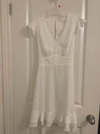 Flattering white summer dress!