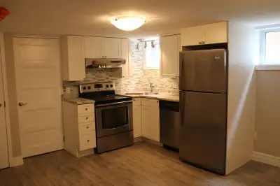 Barrie near downtown, newer 1 bed. bsmnt. apt. $1,560 +hydro: