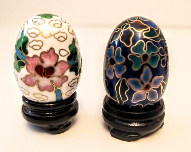 Beautiful Cloisonne Eggs for Easter dans Art et objets de collection  à Ville de Montréal