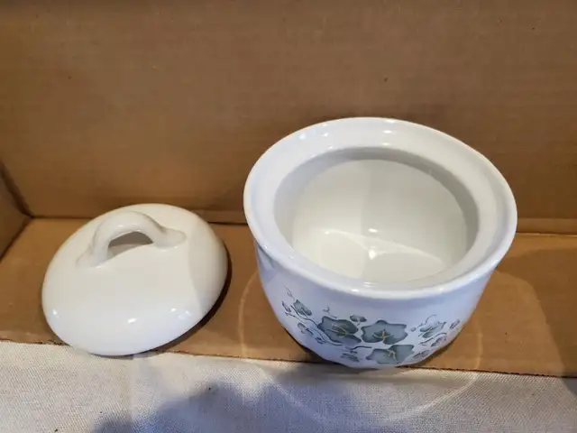 Corelle Coordinates - Callaway Ivy in Kitchen & Dining Wares in City of Toronto - Image 6