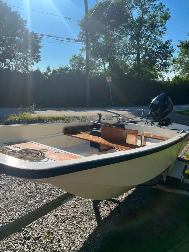 13 Ft Boston Whaler for Sale in Powerboats & Motorboats in Saint John - Image 7