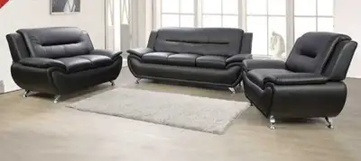 This is new 3-piece black leather sofa set is perfect for any living room, featuring a sofa, lovesea...