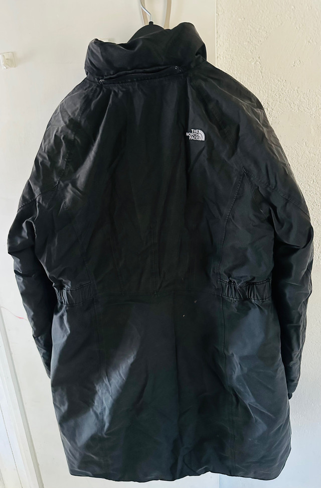 NORTH FACE WOMENS WINTER JACKET (XXL) in Women's - Tops & Outerwear in Regina - Image 2