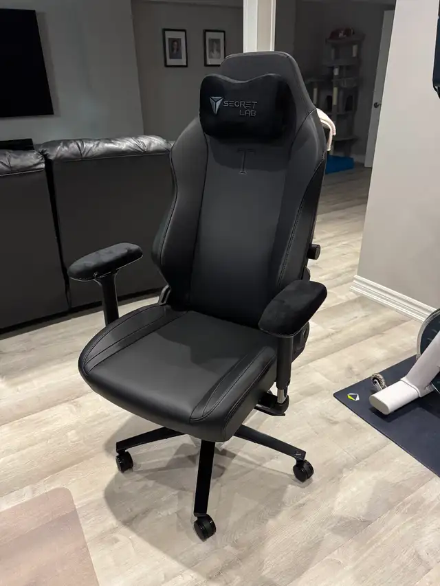 Secretlab TITAN Evo NanoGen Edition – Pure Black, Regular Size