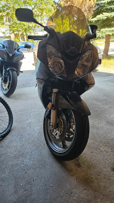 2006 44560KM Runs great, Maintenance up to date. Test rides only cash in hand. Not in a rush to sell...