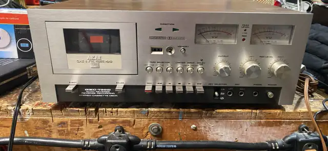 AKAI GXC-730D auto reverse reverse recording stereo cassette in Stereo Systems & Home Theatre in Oakville / Halton Region - Image 2