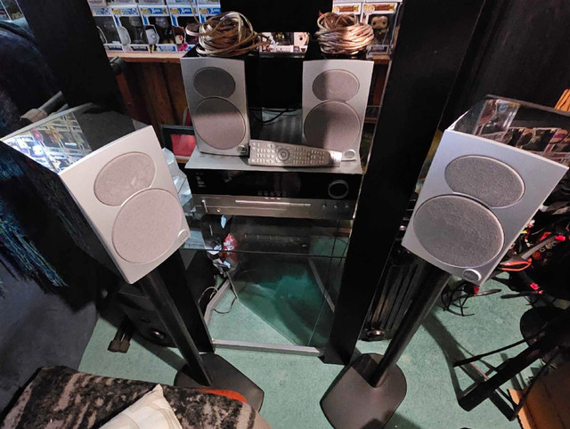 HK Reciever and Athena Speakers in Stereo Systems & Home Theatre in Oshawa / Durham Region - Image 4