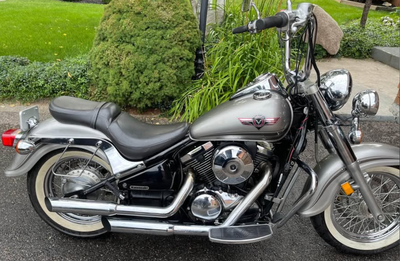 The bike has been upgraded with 10" ape handlebars, new chain, new sprockets, new tires, and recover...
