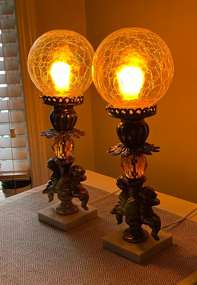 Vintage Cherub Table Lamps  in Indoor Lighting & Fans in Mississauga / Peel Region - Image 3