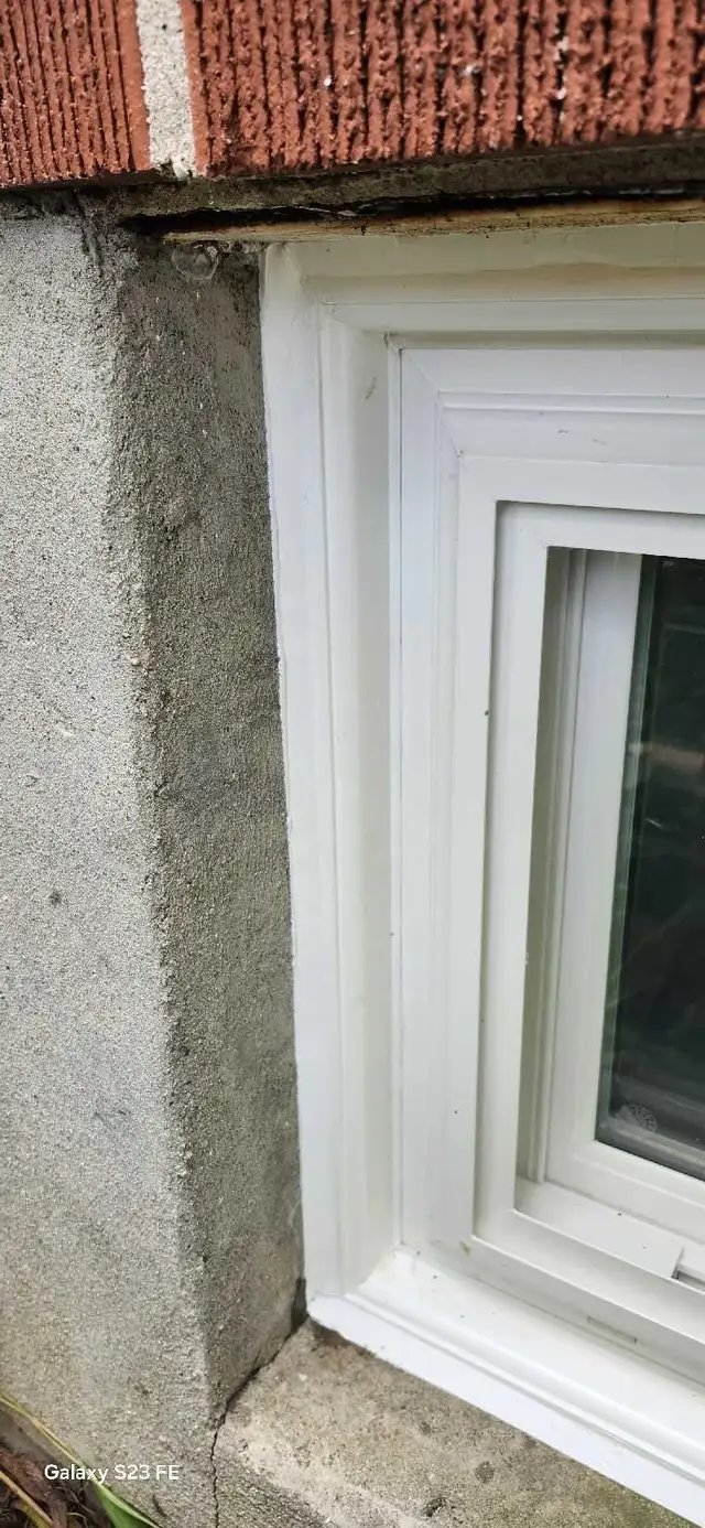 caulking window and door garage door  in Other in Kitchener / Waterloo - Image 6