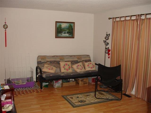 5 Bedroom house for rent in Long Term Rentals in Kitchener / Waterloo - Image 2