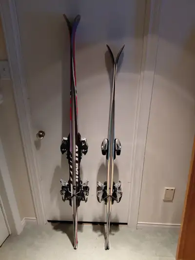 Downhill skis, beginner and intermediate, View more