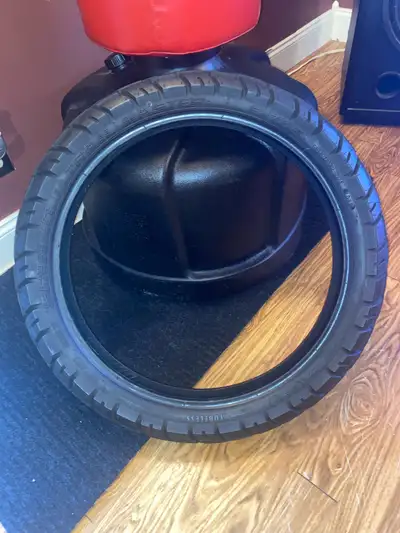 Shinko Trail Master E-705 Front tire, 110/80-19 Installed new matched set of tires last week, my rea...