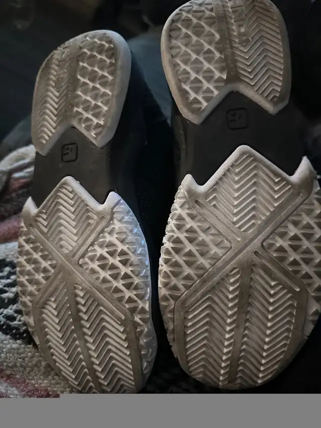 AND 1 Size 4 *Cash Only Please* in Kids & Youth in Peterborough - Image 3