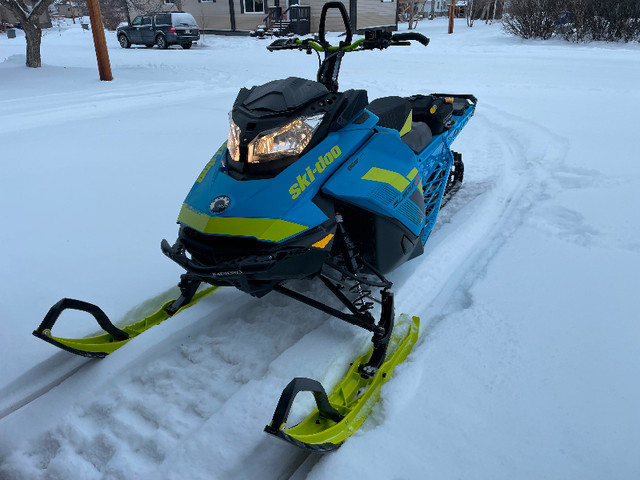 2018 Skidoo Summit X 175” in Snowmobiles in Swift Current - Image 2