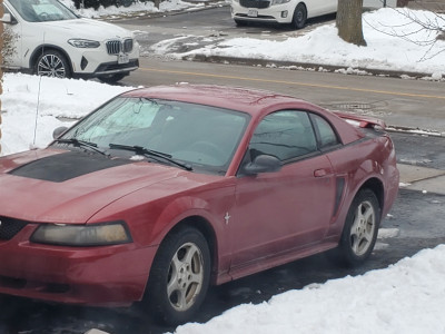 2003 Ford Mustang v6 150k automatic